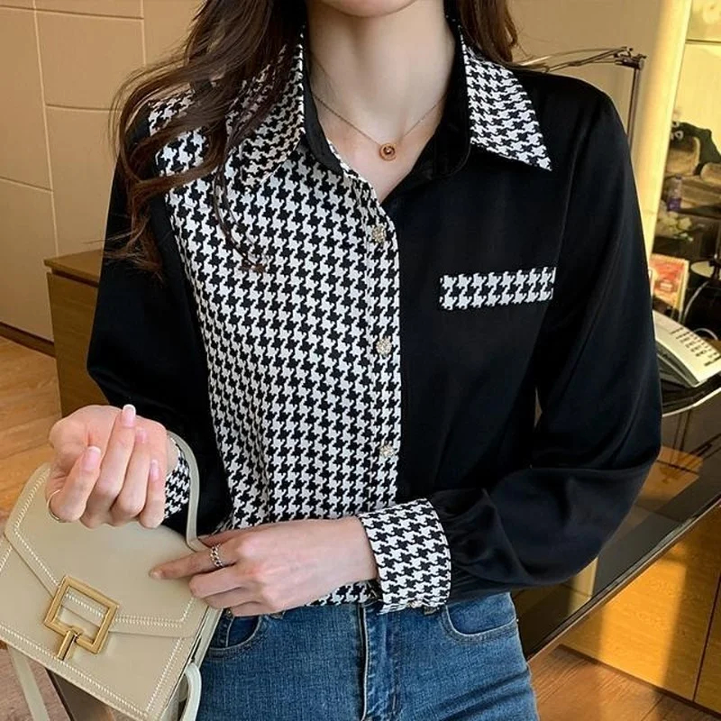 

Spring 2021 Korean fashion plaid shirt stitching houndstooth Korean fashion loose casual commuter professional womens blouse