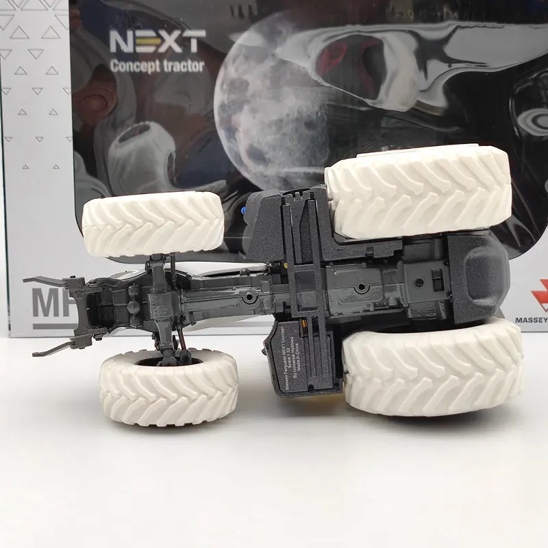 1:32 универсальные хобби UH6279 Massey Ferguson следующая Лунная концепция литая модель