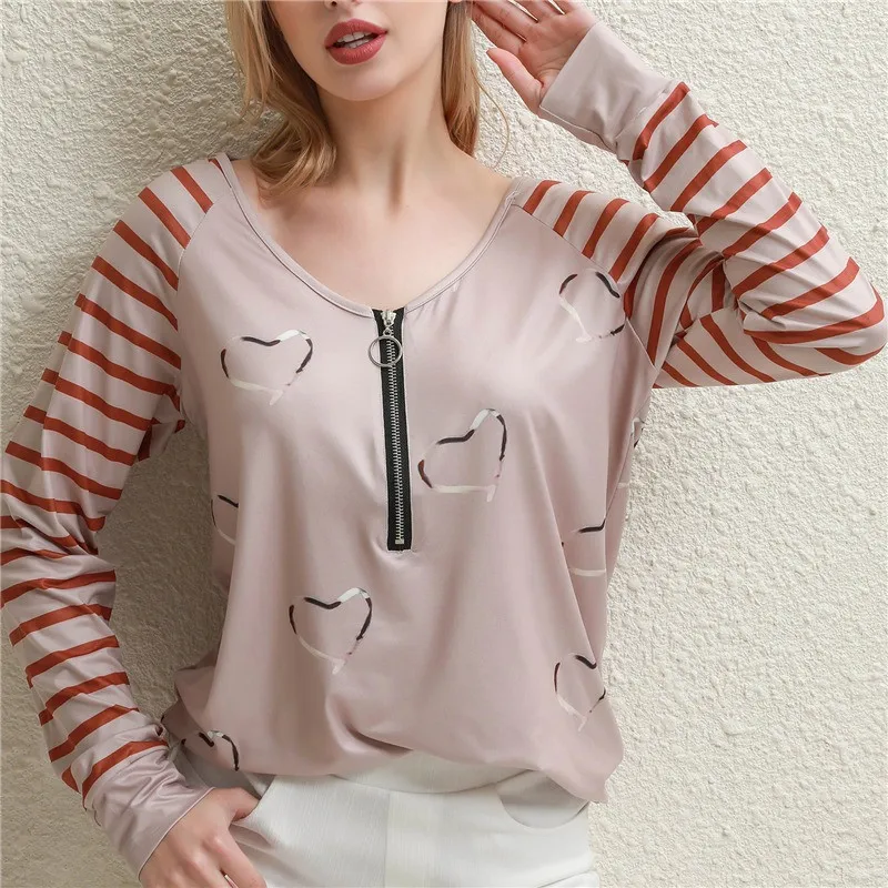 

Женская рубашка с длинным рукавом, Повседневная блузка из полиэстера на молнии с V-образным вырезом и принтом сердец, элегантная уличная оде...