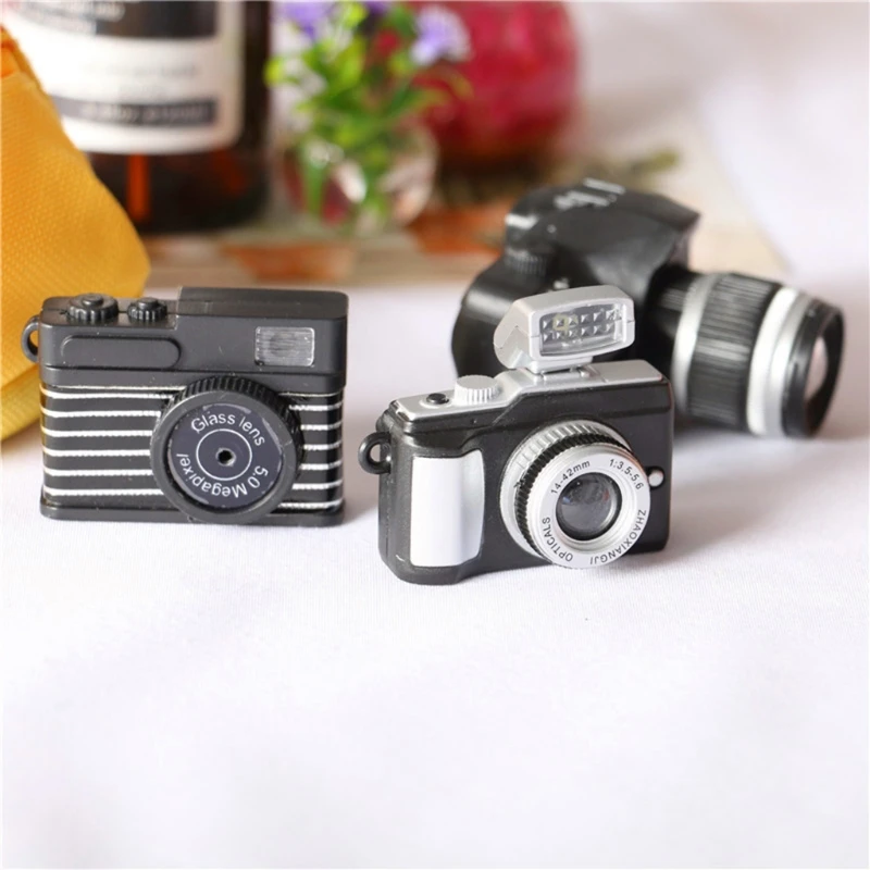 

Newborn Photography Props Camera Accessories 1/12 Dollhouse Mini Camera Model Retro Miniature Camera Toy for Photo Shooting