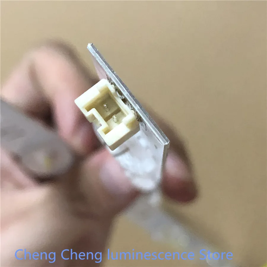 8Pieces/lot FOR TOSHIBA 39P2300D SVT390A05_L_REV3.0_121114 SVT390A05_R_REV3.0_121114 LCD TV backlight bar | Лампы и освещение