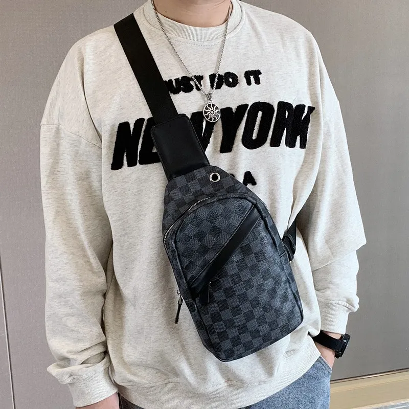 

Classic Fashion Leather PU Chest Bags for Men Single Shoulder Crossbody Bag Luxury Plaid Design Sling Chest Pack Travel Handbag