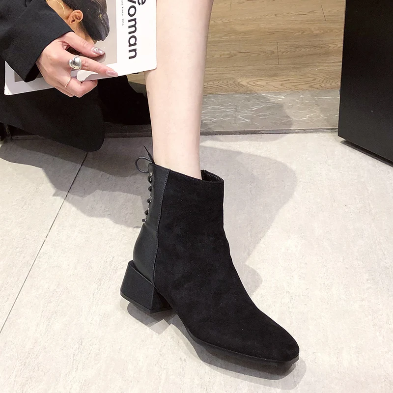 

2021 Winter New Luxury Women Square Toe Ankle Boots 5cm Block High Heels Flock Short Boots Female Gladiator Boots Big Size Shoes