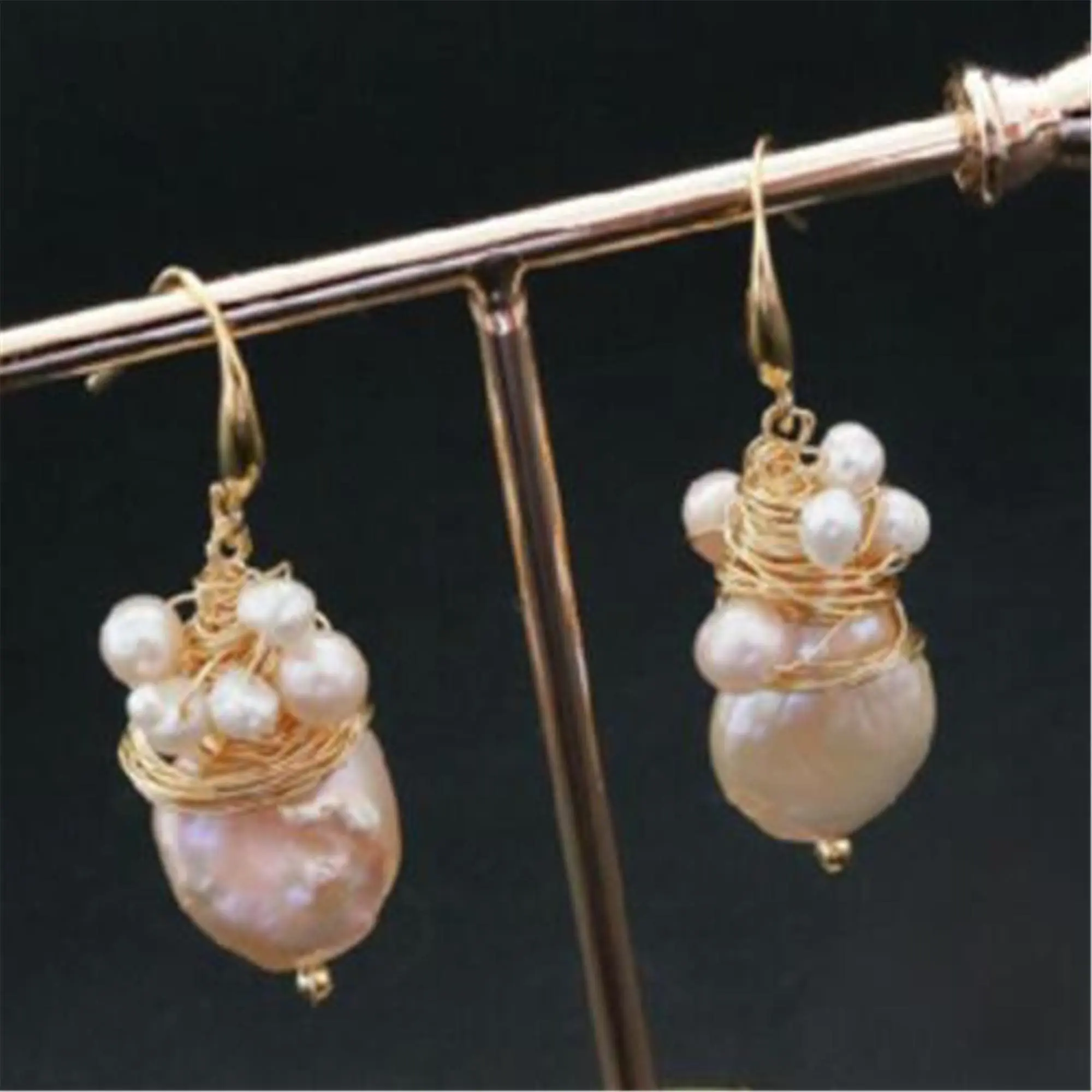 

White Baroque Pearl Earrings 18k Ear Drop Hook Accessories Jewelry Dangle Natural Earbob Luxury Gift Fashion Wedding