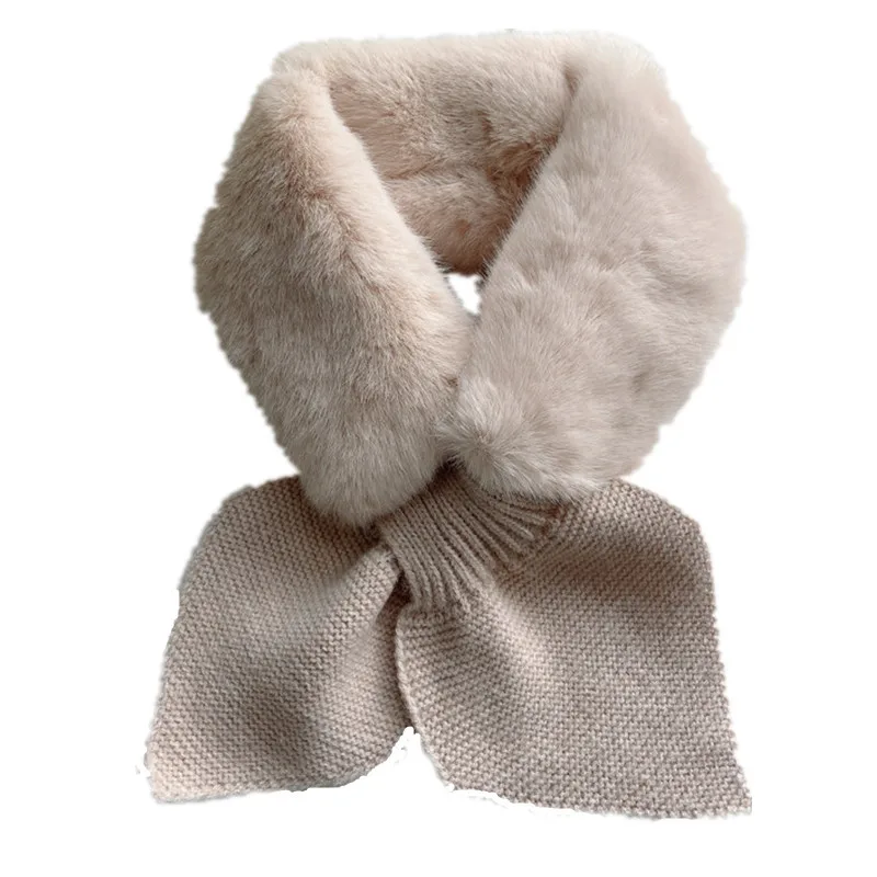 

2021 New Designer Pink Love Heart Knitted Scarf Women Winter Fashion Thick Warm Faux Fur Neck Collar Scarves for Ladies Foulards