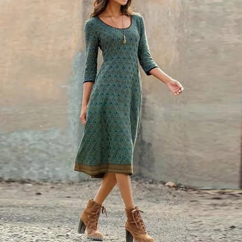 

Платье-миди женское с круглым вырезом, рукавом 3/4 и принтом