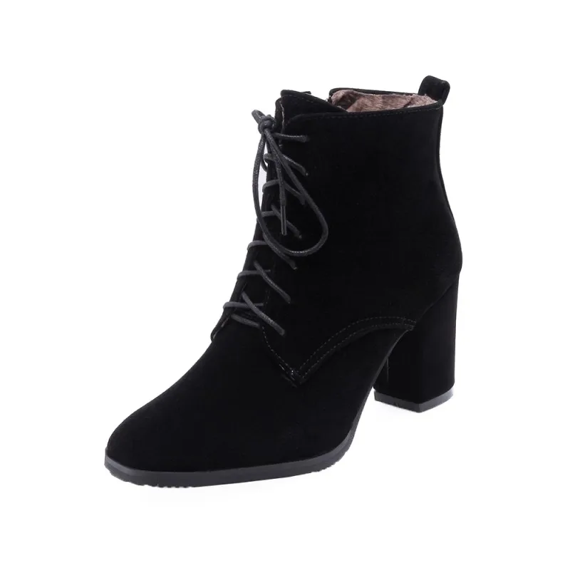 Женские ботинки на танкетке зимние с боковой молнией и бахромой большой размер 9