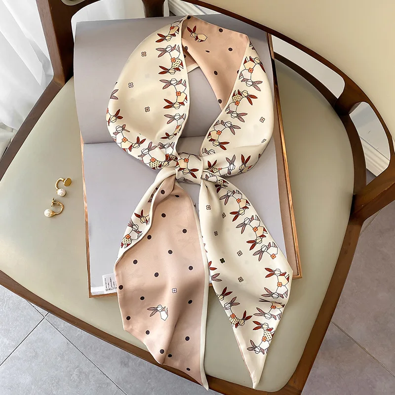 

Шарф женский Шелковый, атласный, с рисунком из мультфильма