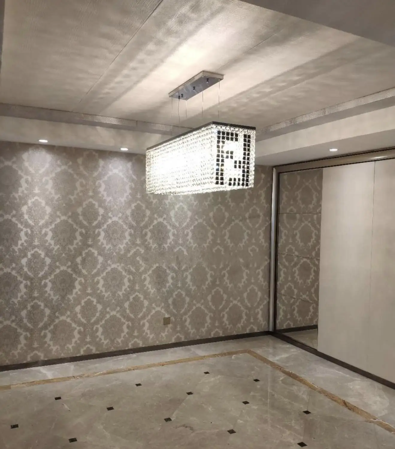 저렴한 블랙 F 직사각형 크리스탈 샹들리에 램프 다이닝 룸 Lustre De Cristal 라운드 천장 고정 장치 라이트 바 주방 조명