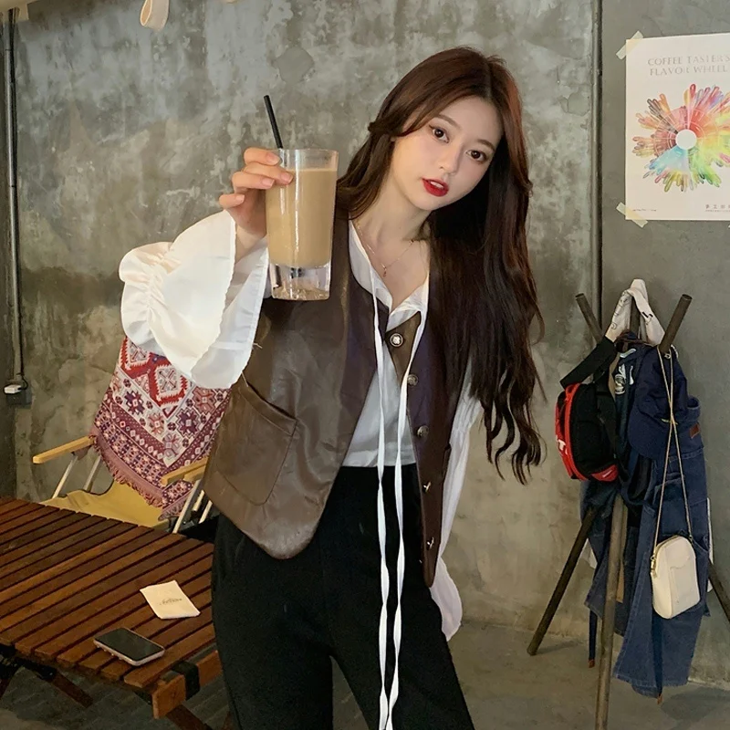 Кожаный жилет женская одежда на весну и осень с маленьким жилетом кружевными