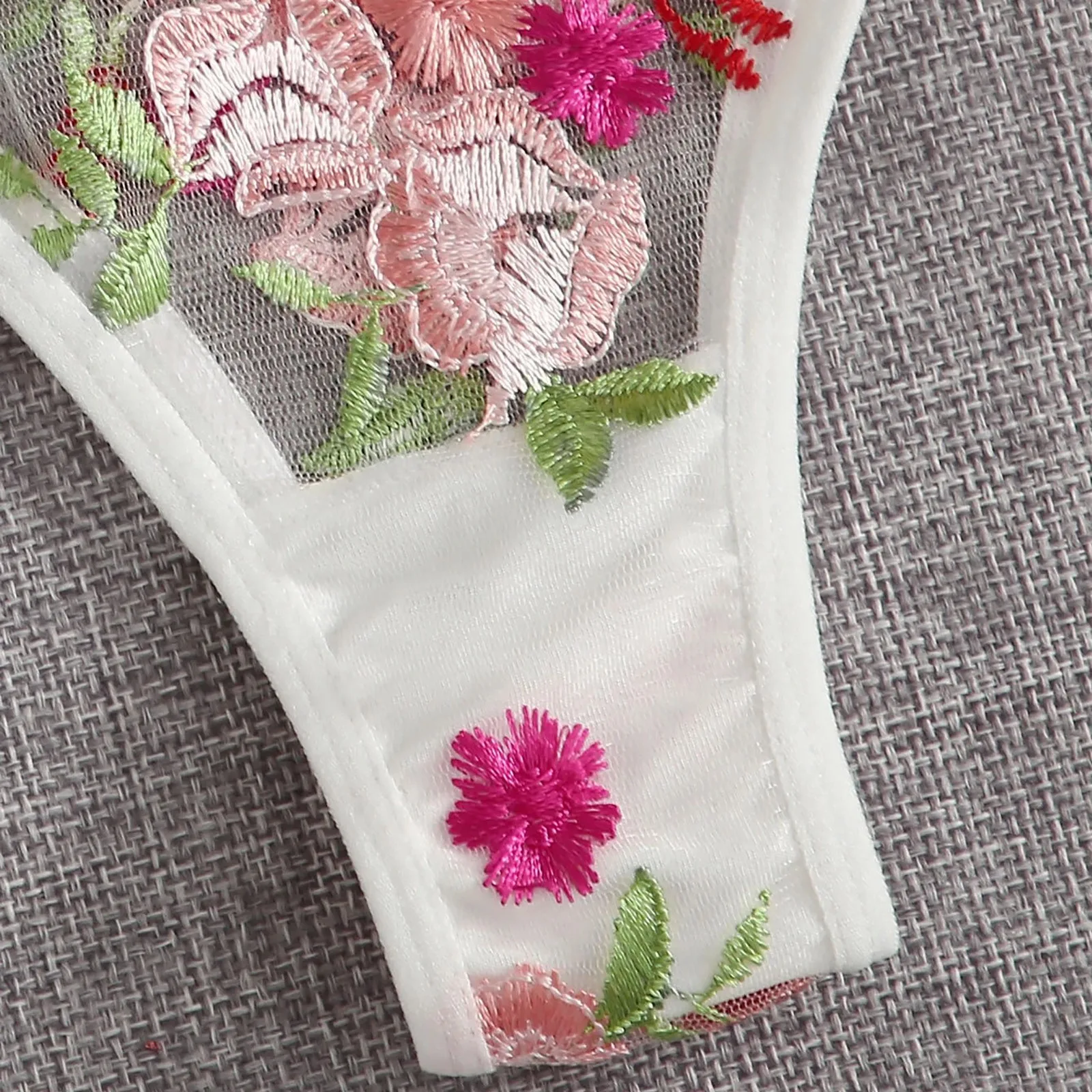 

Ladies Elegant Fashion Sexy Lingerie Floral Embroidery Gauze Underwear underwear wire free Bra & Brief Sets