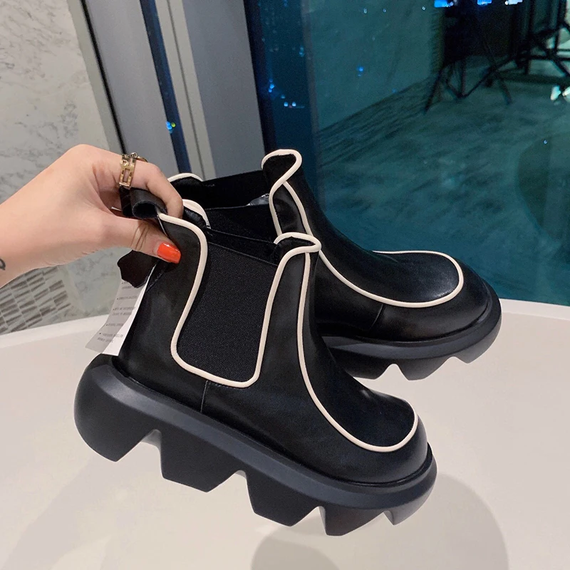 

New Fashion Leather Wavy Thick-soled Short Boots Sponge Cake Set Foot Elastic Casual Fashion Women's Platform Ankle Boots