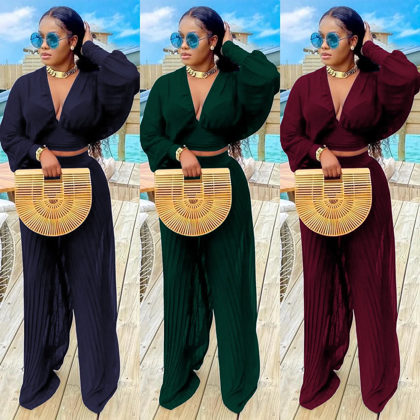 

Костюм женский из топа и брюк с V-образным вырезом и рукавами-фонариками