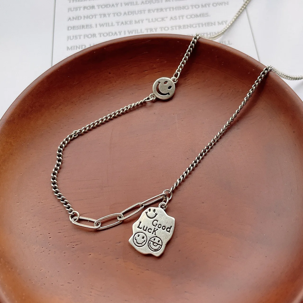 

925 Sterling Silver Necklace Fashion Smile Letter Pendant Retro Simple Hip Hop Punk Style Clavicle Chain Couple Jewelry