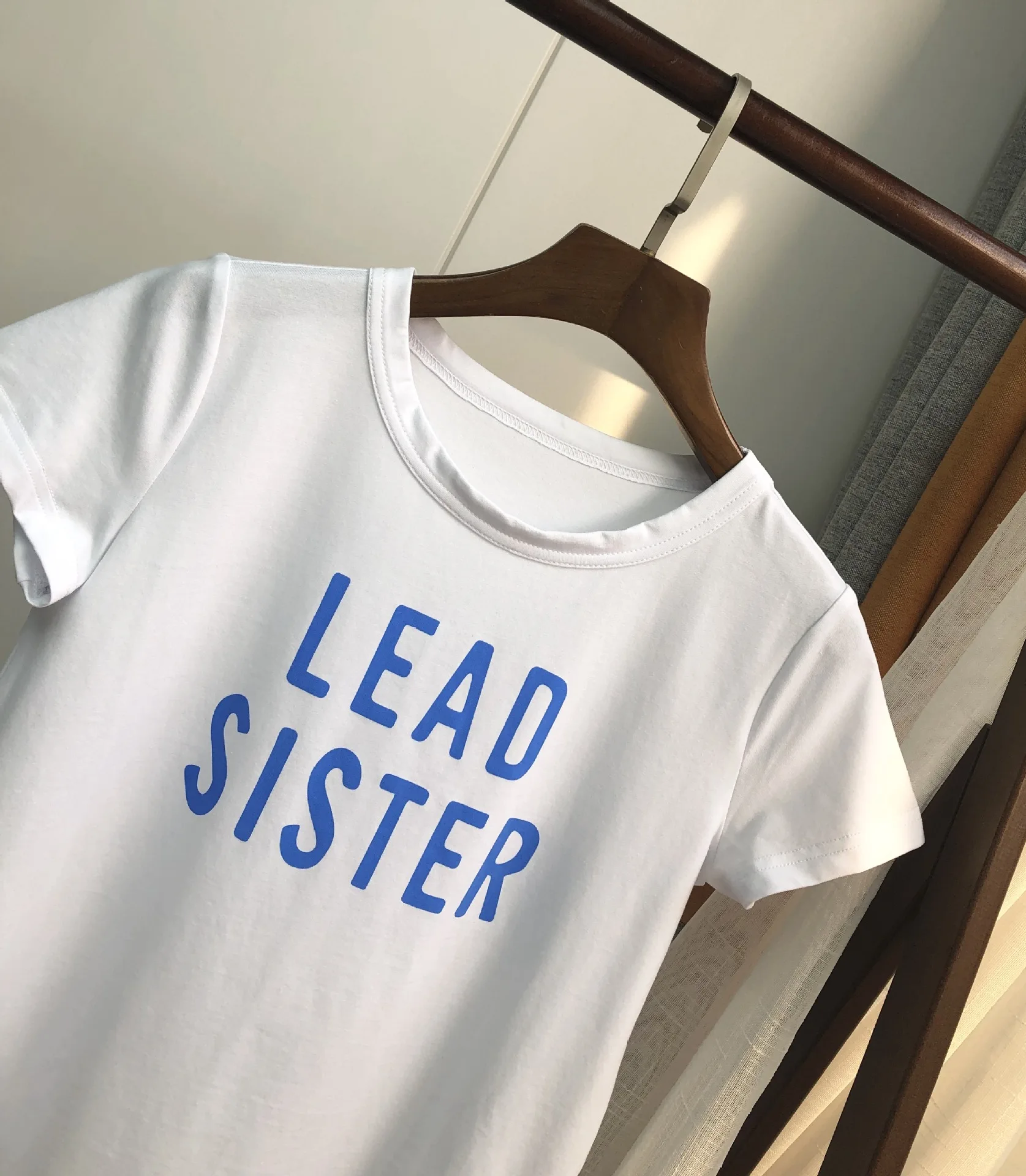 

Women Tops and Shirt Cotton Short-Sleeved T-Shirt O-Neck White Tee Letter Print Female Simple Casual Loose 2021 Summer Tops