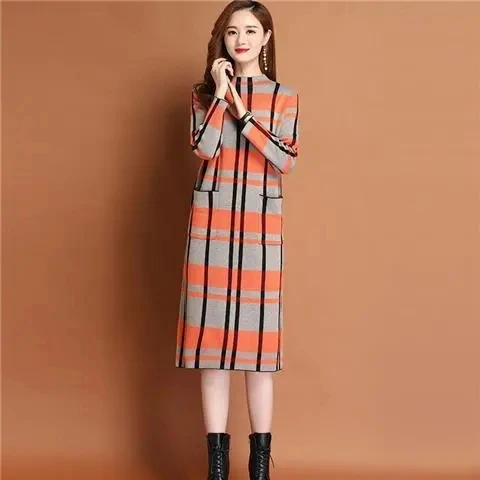 Женское вязаное шерстяное платье жаккардовое свободное до колен с длинным