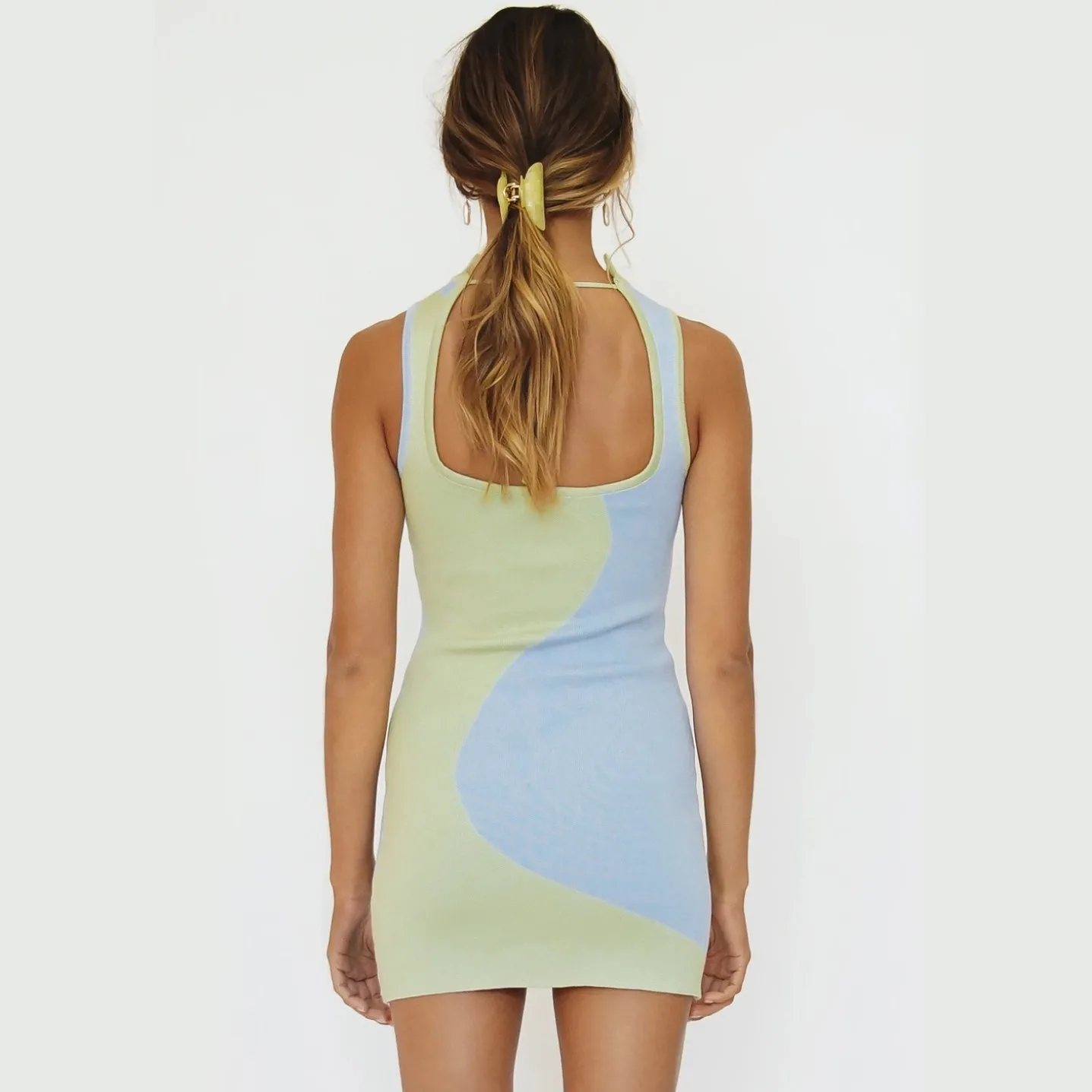 

LALUMAI women's sexy dresses 2021 fashion geometry sleeveless open back tie dress sweater Spring and summer sleeveless hip dress