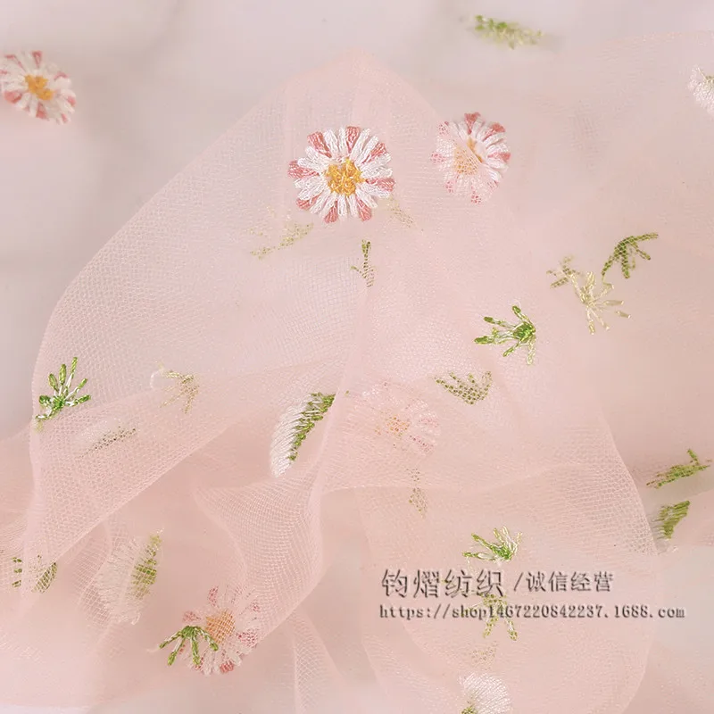 Сетчатая ткань с вышитыми ромашками 160 см французская сетчатая кружевная сделай