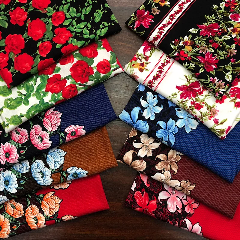 Хлопчатобумажная ткань из полиэстера с принтом сердца для изготовления домашней