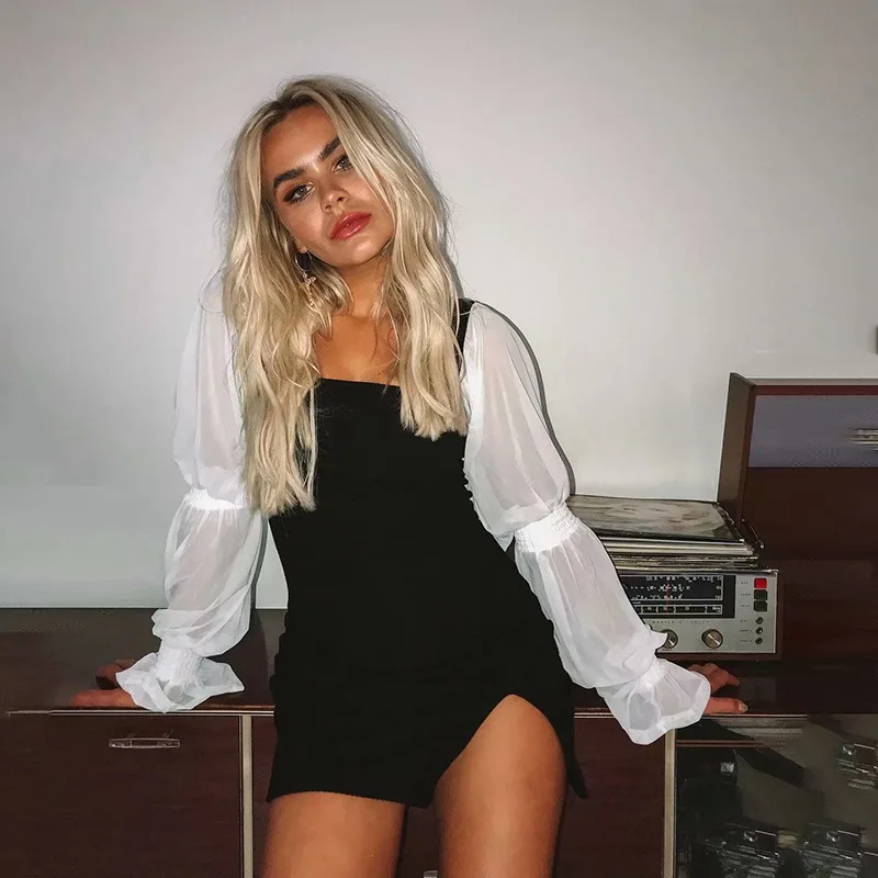 Элегантное сексуальное мини-платье с длинными пышными рукавами в стиле пэчворк