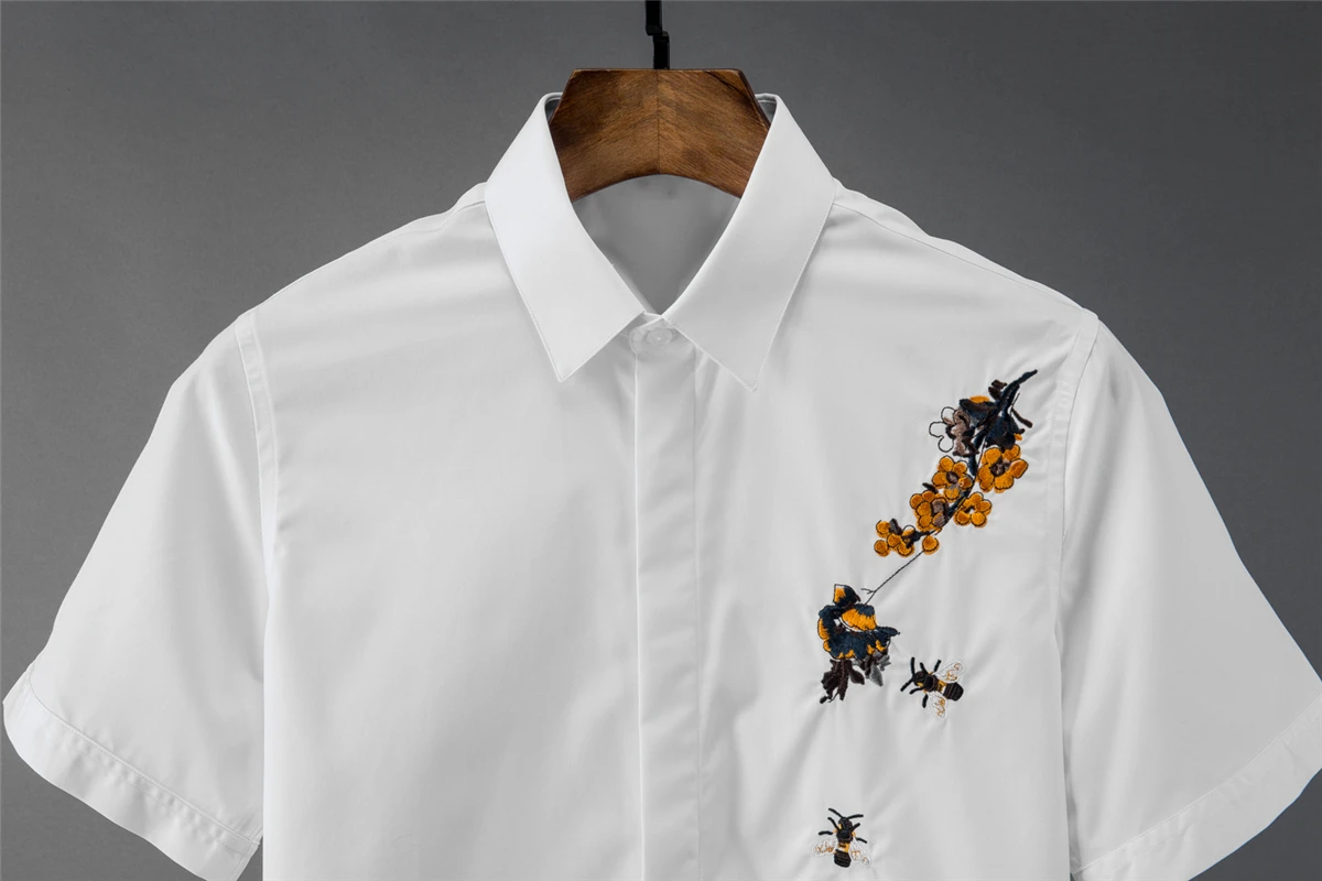 New Short Sleeve Mens Shirts Luxury Plum Blossom And Bee Embroidery Male Plus Size 4xl Slim Fit Fashion Man | Мужская одежда