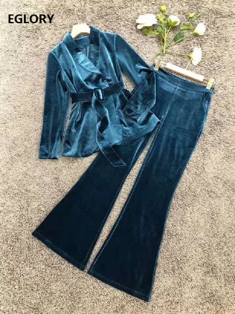 Женский брючный костюм из блейзера и длинных брюк мягкий велюровый блейзер с