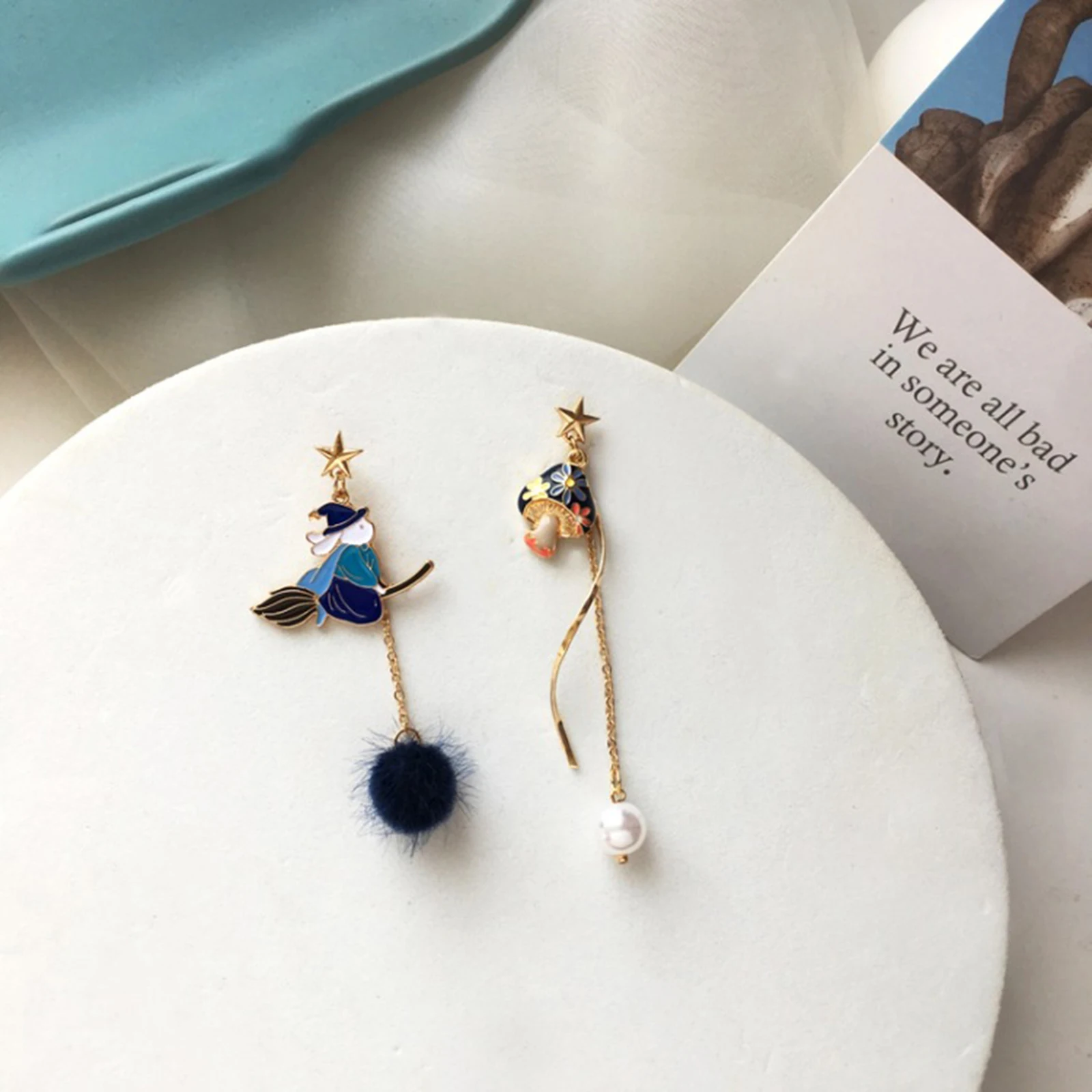 

Acrylic Stud Women Earrings Multicolor Pom Pom Ball Halloween Witch Imitation Pearl 70mm x 15mm 68mm x 30mm, 1 Pair
