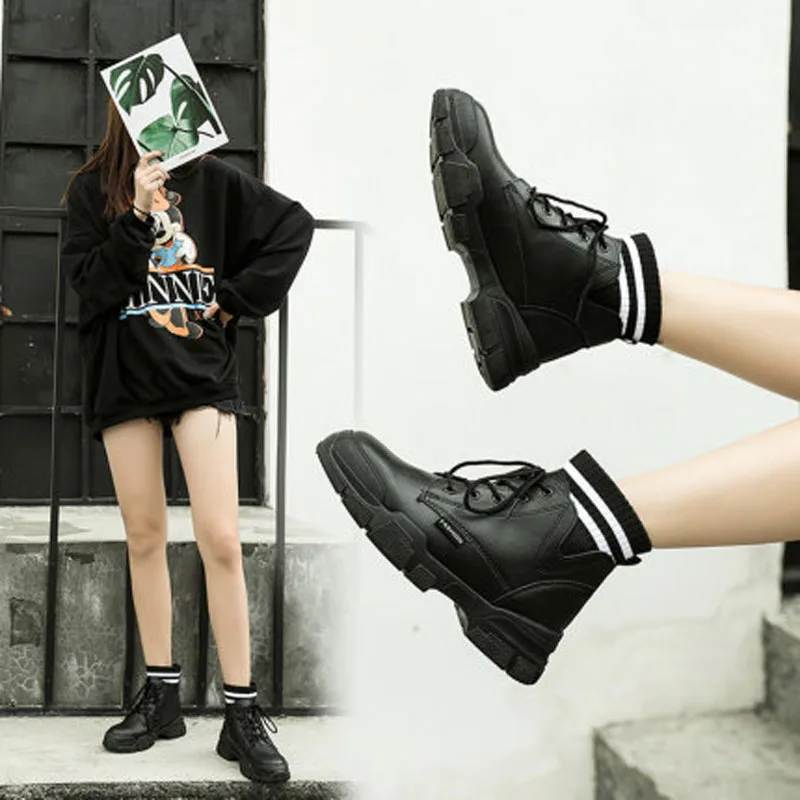 Модные белые ботинки Женские ботильоны на толстой платформе в байкерском стиле