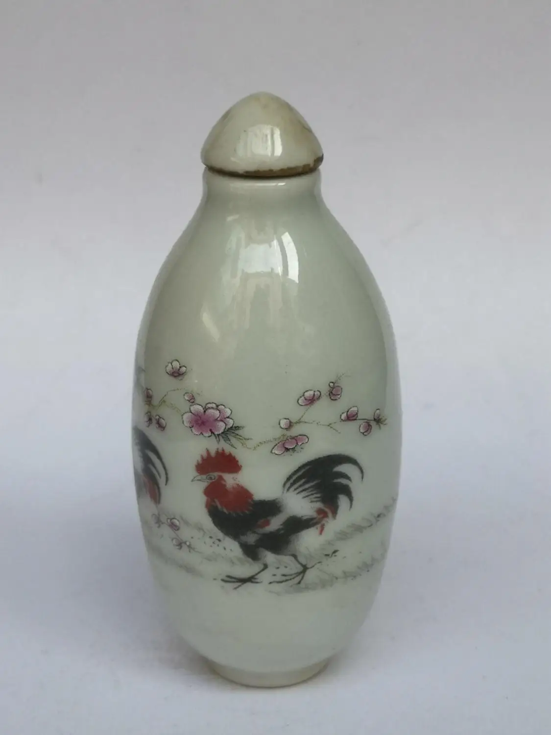 

YIZHU CULTUER ART Collection Old Chinese Famille rose Porcelain Painting Cock Family Snuff Bottle Decoration Gift