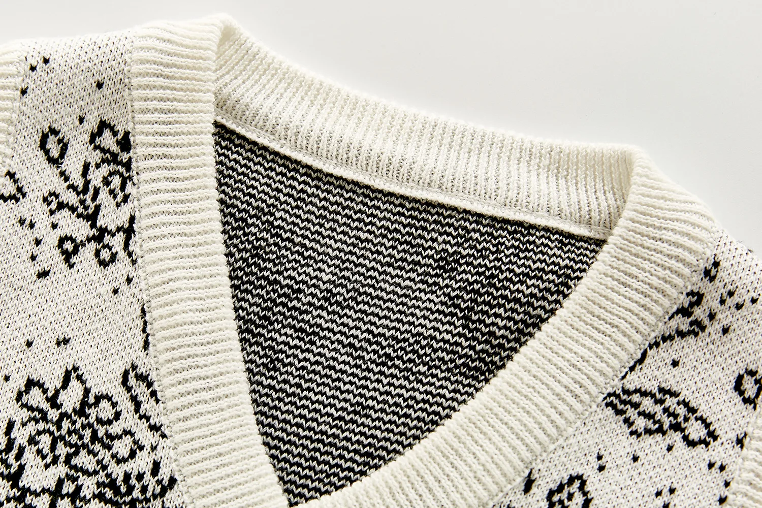 

2021 New Autumn Baby Knitted Clothes Fashion Pattern Sleeveless Vest Knit Sweater For Boys Knitted Shorts Girls Sweater Pants