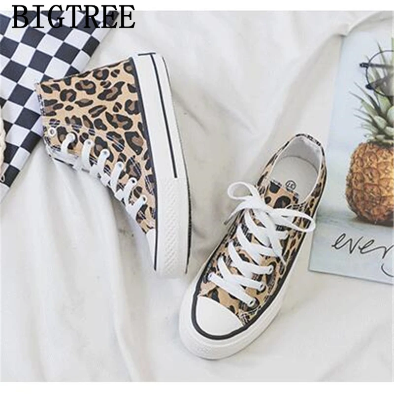 Высокие кроссовки Женская повседневная обувь полотняная леопардовые ботинки