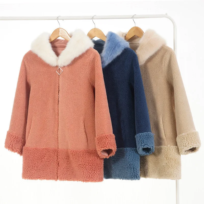 

Winter Faux Fur Coat Women Thicken Hooded Sheep shearing Jackets And Coats Ladies Lamb Wool Coat Long Outwear High Quality W1147