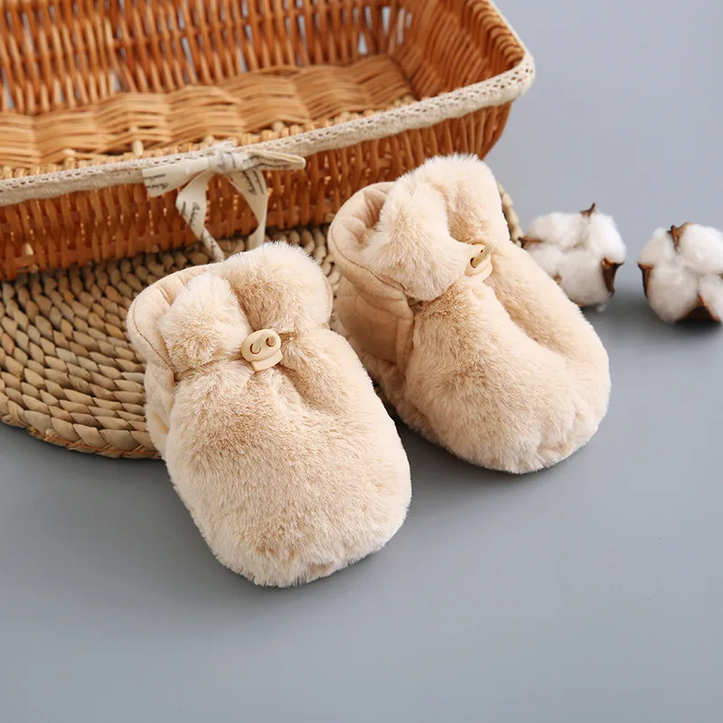 

R Thickening Plush Foot Cover Baby Shoes for Babies Baby Boy for Newborn Baby Children Shoes Boots Baby Girl Baby Accessories