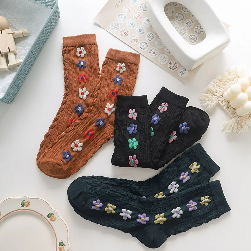 

Vintage Flower Print Socks Women Embroidery Harajuku Retro Streetwear Woman Socks Japanese Korean Style Middle Socks