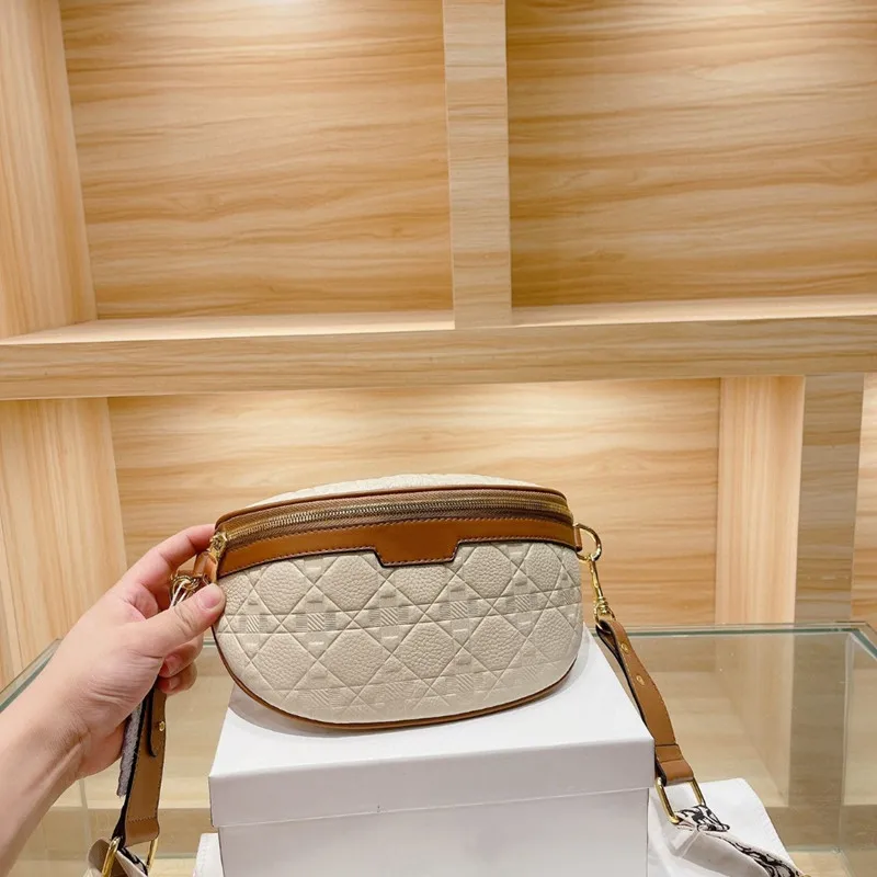 

2021 autumn and winter new waist bag woman bag casual simple waist bag 190022
