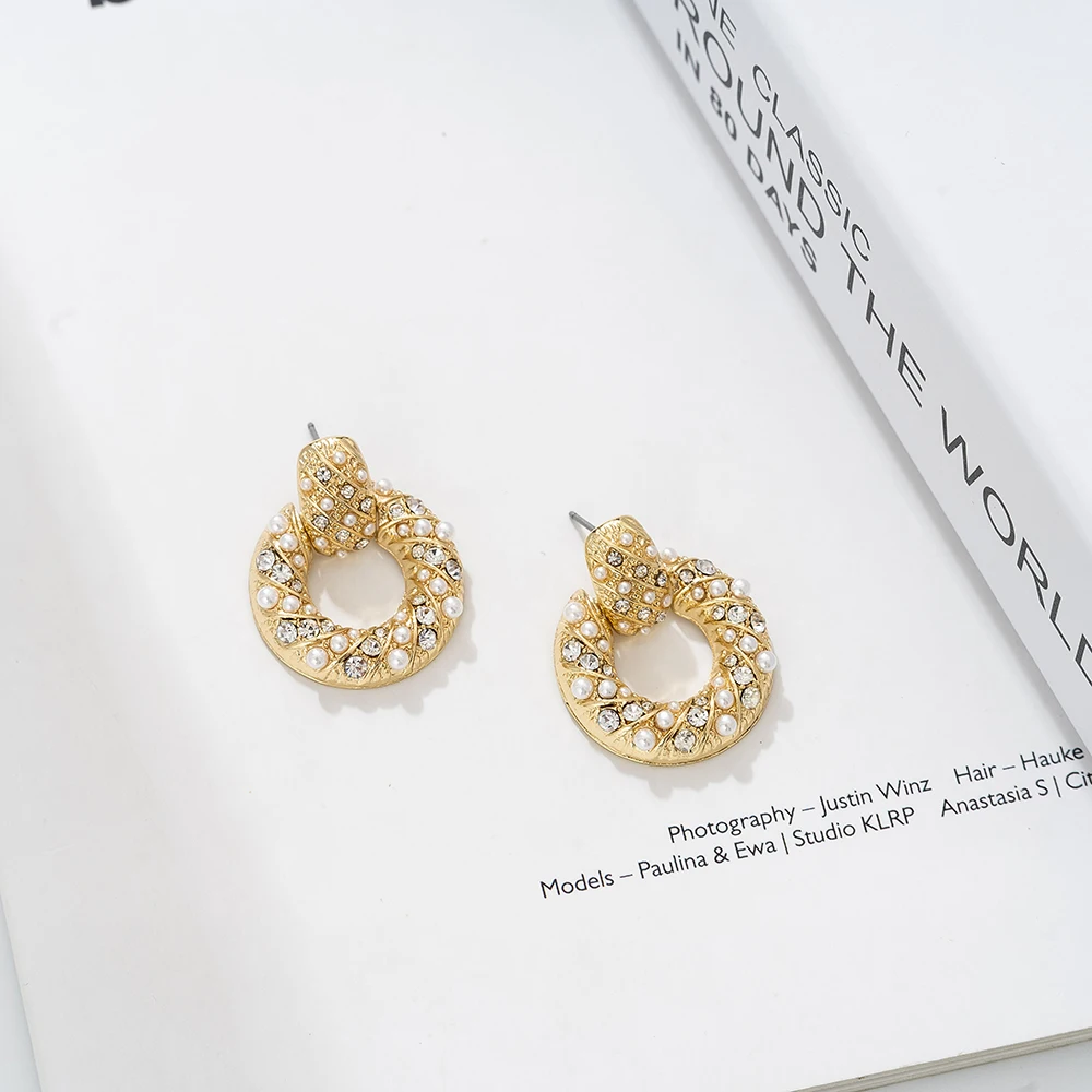 

Jaeeyin 2021 Fashion Gold Color White Pearls Hollow Circle Rhinestone Glass Geometric Gift Women Girls New Arrivals