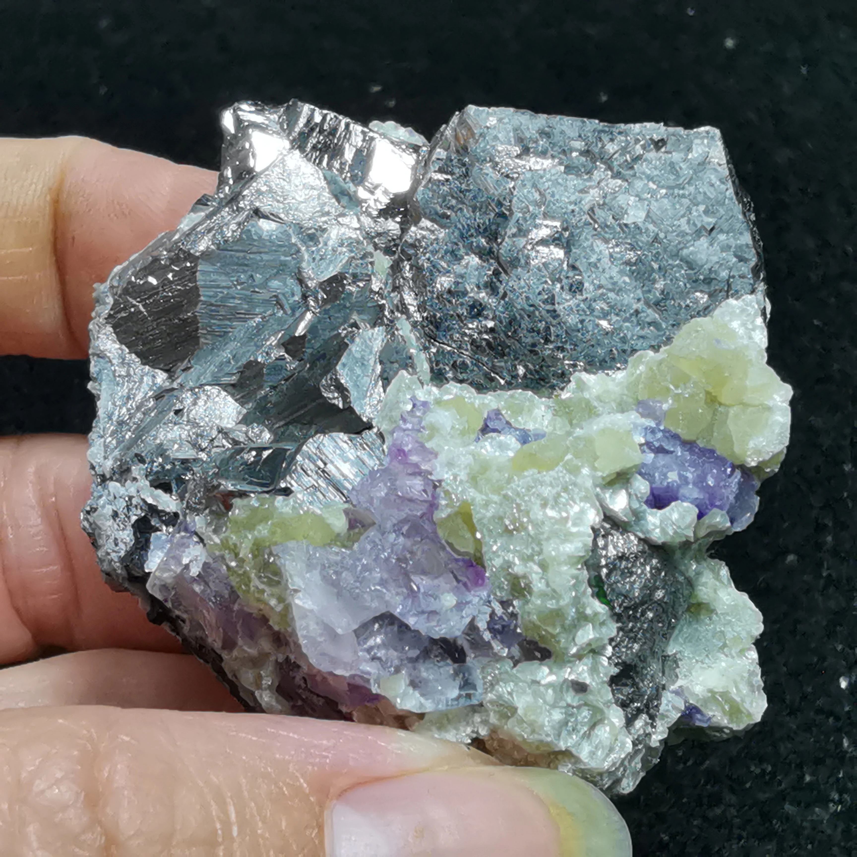 

114.9gArsenopyrite, purple fluorite, mica mineral stone decoration healing ring vein energy geology teaching specimen display