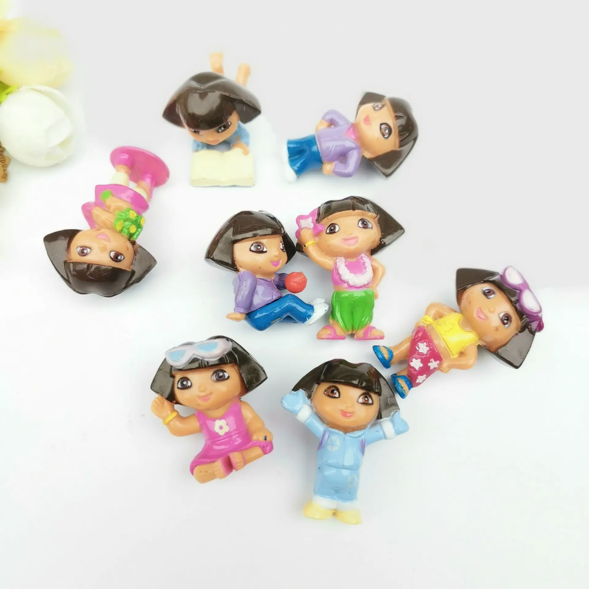 5 случайным образом выбранных шт тапочки в виде персонажа аниме принтом Даша