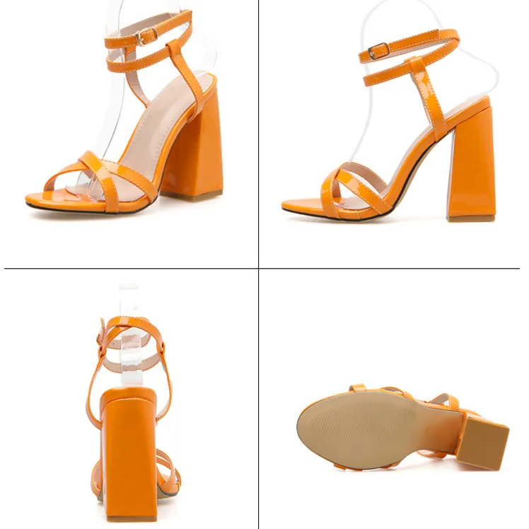 Женская летняя обувь на ремешках Высоком толстом каблуке Модная высоком с