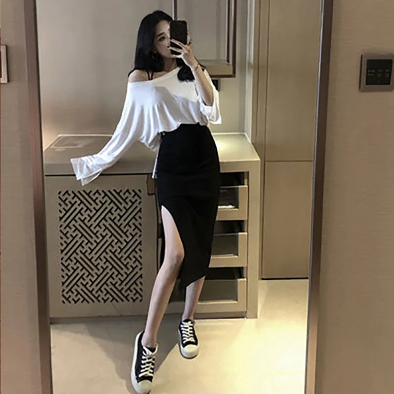 Женская длинная юбка с высокой талией облегающая черная разрезом весна