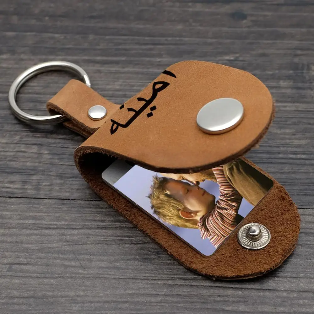 Брелок с именем на арабском языке, персонализированный брелок с фотографией в кожаном чехле, индивидуальный брелок для ключей, фото брелок, ...