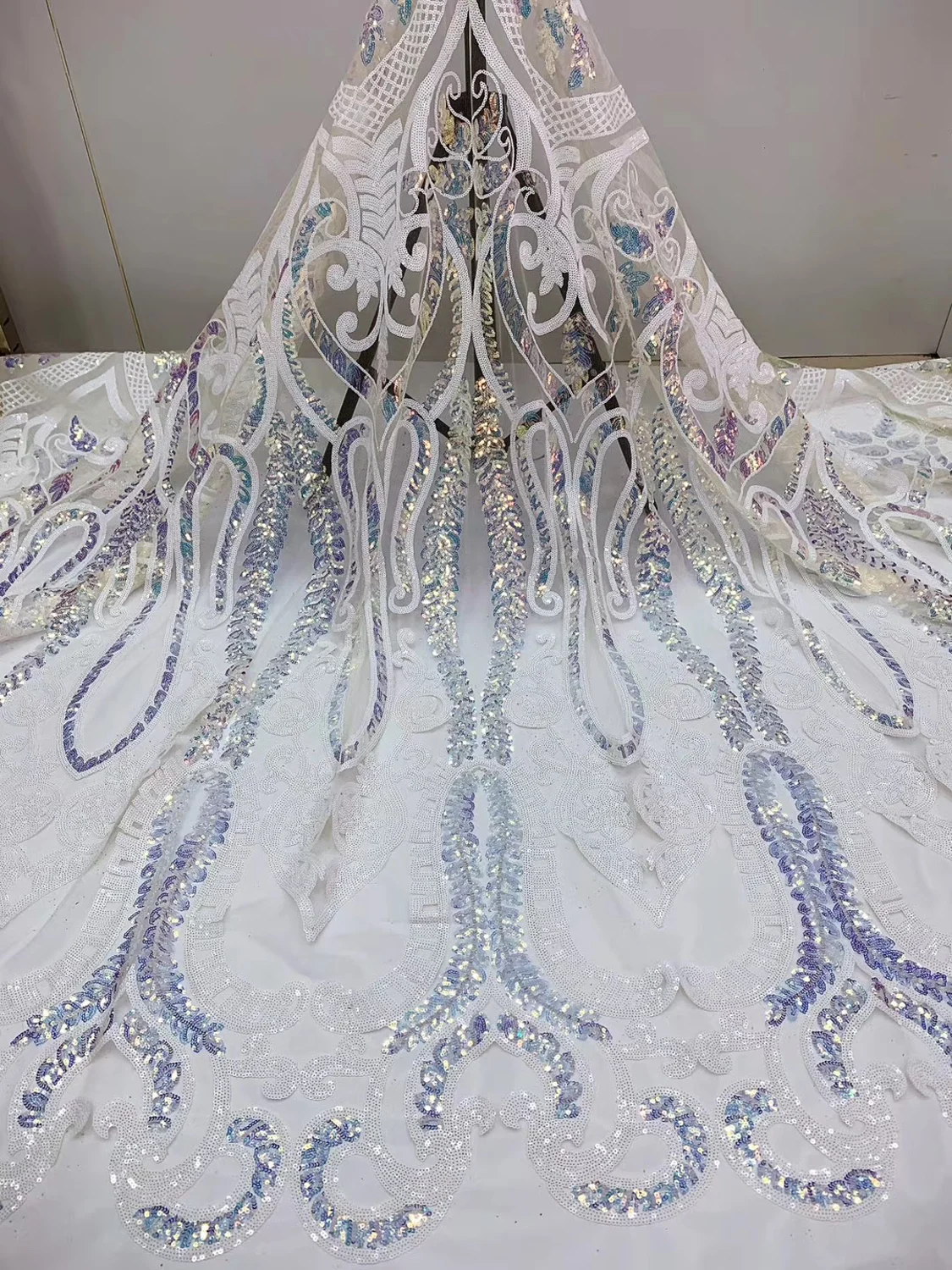 

New Arrival African Mesh Lace Fabric High Quality Luxury Sequins Lace Embroidery French Tulle Lace Fabric for Wedding Party