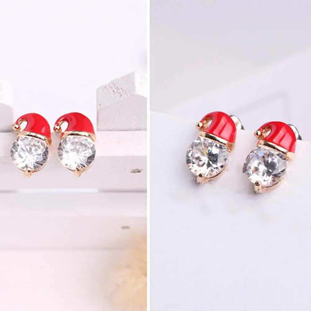 

Женские серьги-гвоздики в стиле ретро