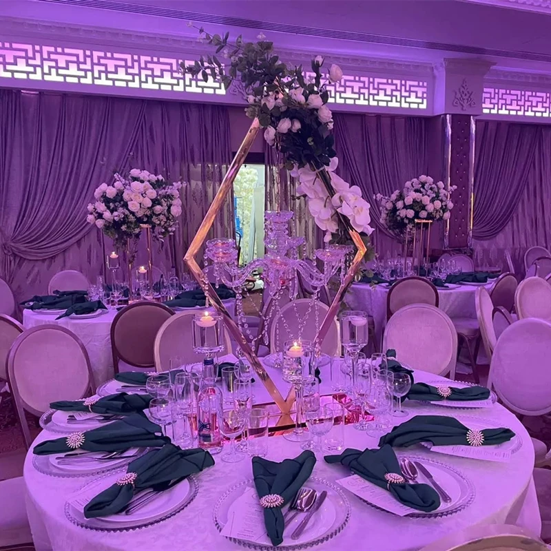 

Metal Candelabra Acrylic Candle Holders Wedding Table Centerpieces Flower Stands Vases Road Lead Party Decoration