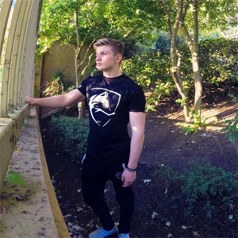 Футболка мужская Спортивная хлопок короткий рукав приталенная Повседневная