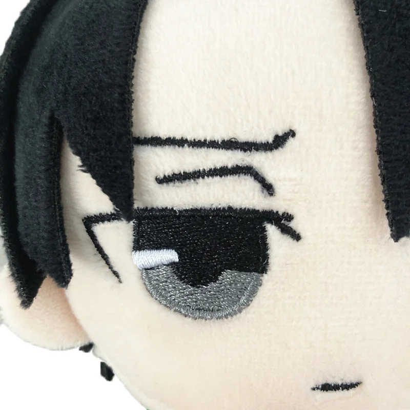 Mu&ntilde;eco de peluche de ataque a los Titanes, almohada de felpa suave de 20cm, de Anime, accesorios para Cosplay de mu&ntilde;ecas Mikasa Ackerman-4