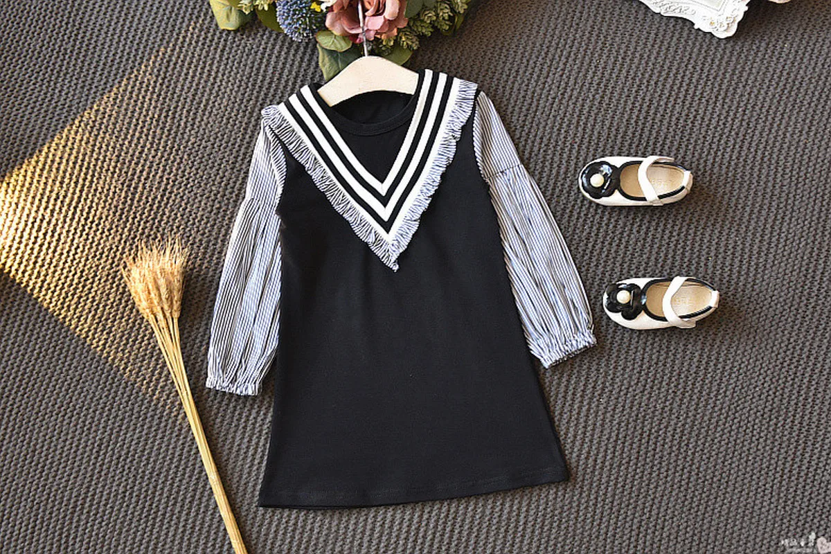 Платье детское хлопковое в полоску с круглым вырезом и длинным рукавом | Детская