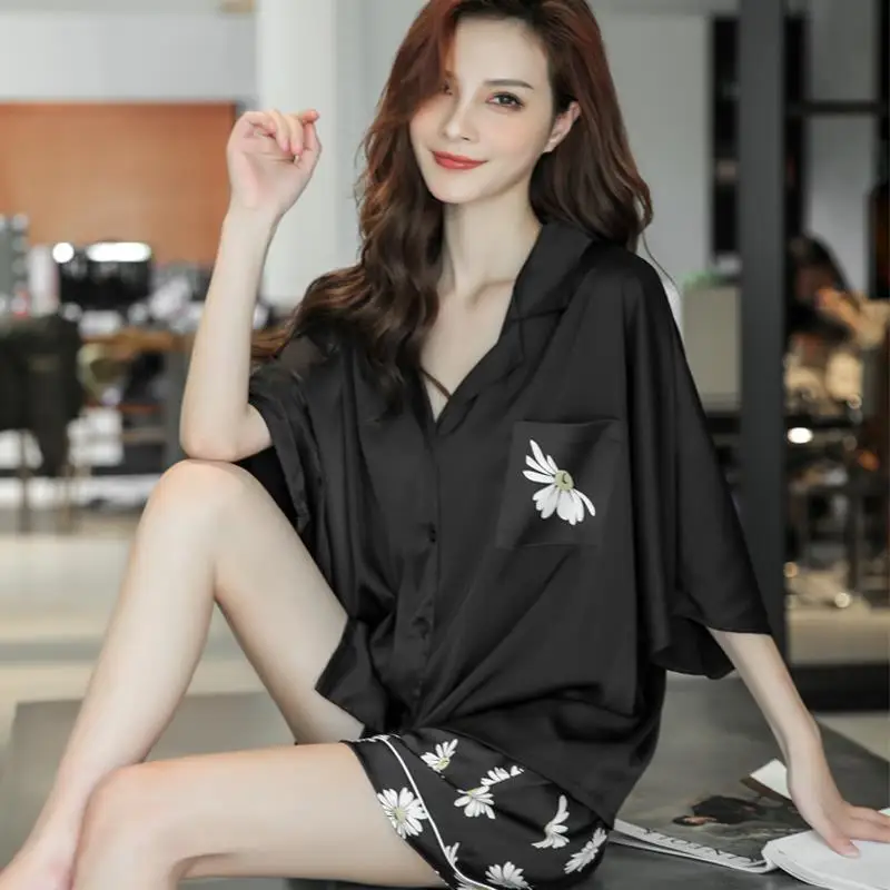 

Ladies Summer New Ice Silk Printed Short Sleeve PajamaTwo-piece Set Of Comfortable Cool Pajamas Sexy Fashion Ladies Homewear