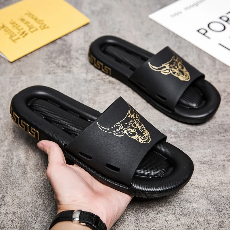 

Flat New 2021 Designer Fashion Home Casual Men's Summer Shoes Slippers Indoor Flip Flop Men Take A Shower Breathable Sandals