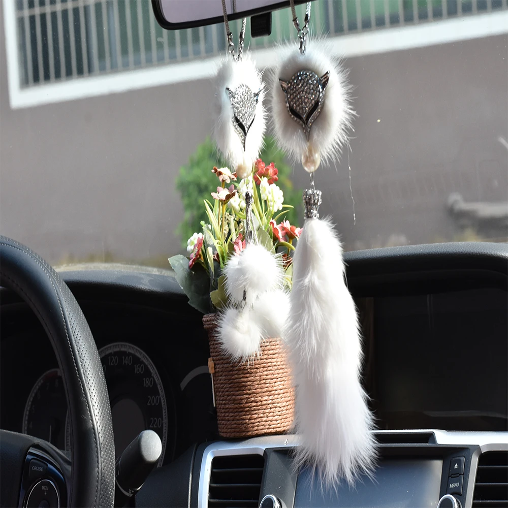 

Fashion Diamond Crystal Car Pendant Decoration Rearview Mirror Hanging Fox fur Ornaments Car Styling Interior Accessories Gifts